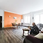 Apartment Next To Central Railway Station